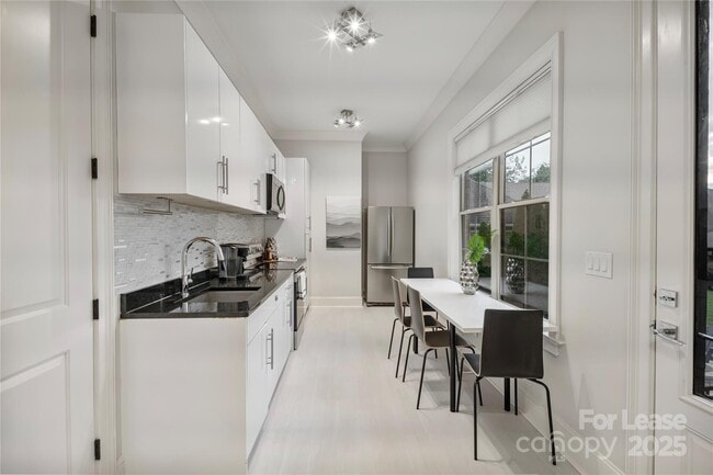 Building Photo - 17136 Carolina Academy Rd