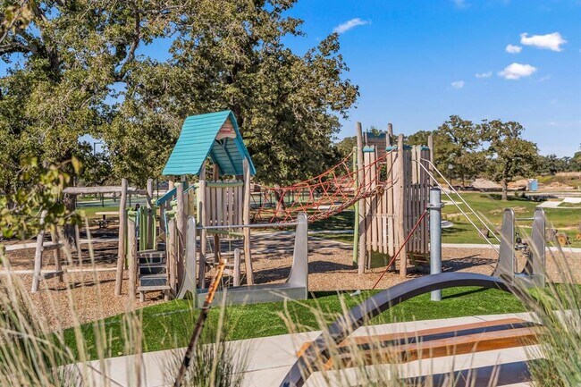 Building Photo - 110 Nandina Path