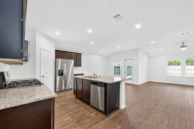 Building Photo - 20330 Tembec Dr