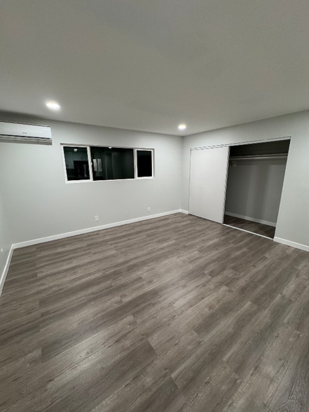 Building Photo - 5808 Tujunga Ave