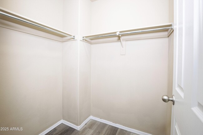Building Photo - 18515 W Sunbelt Dr