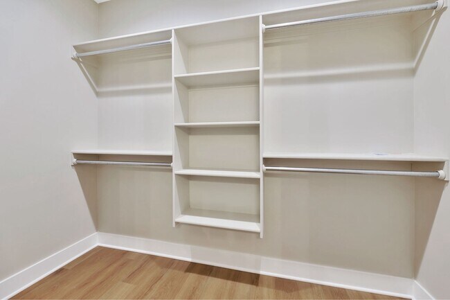 Building Photo - 359 Turnpike Rd