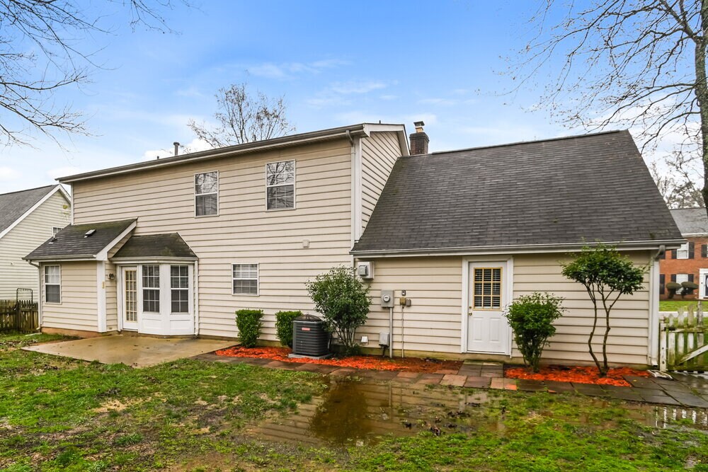 Building Photo - 3416 Mayhurst Dr