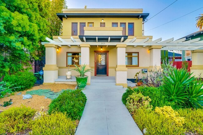 Building Photo - 3131 E Corto Pl