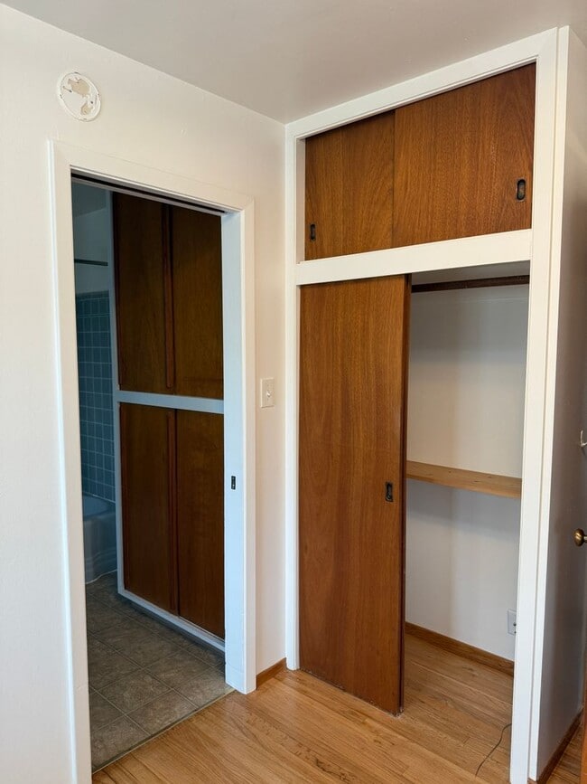 Building Photo - Charming 2-Bedroom Auburn Home with Beautiful Covered Patio!