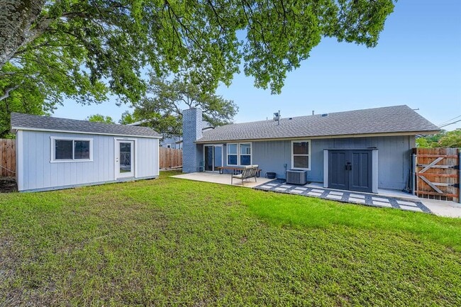 Building Photo - 10815 Lambert Cir