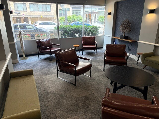 Lobby - 1420 N St NW