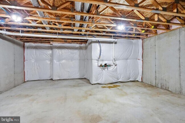 Building Photo - 53 Overlook Dr