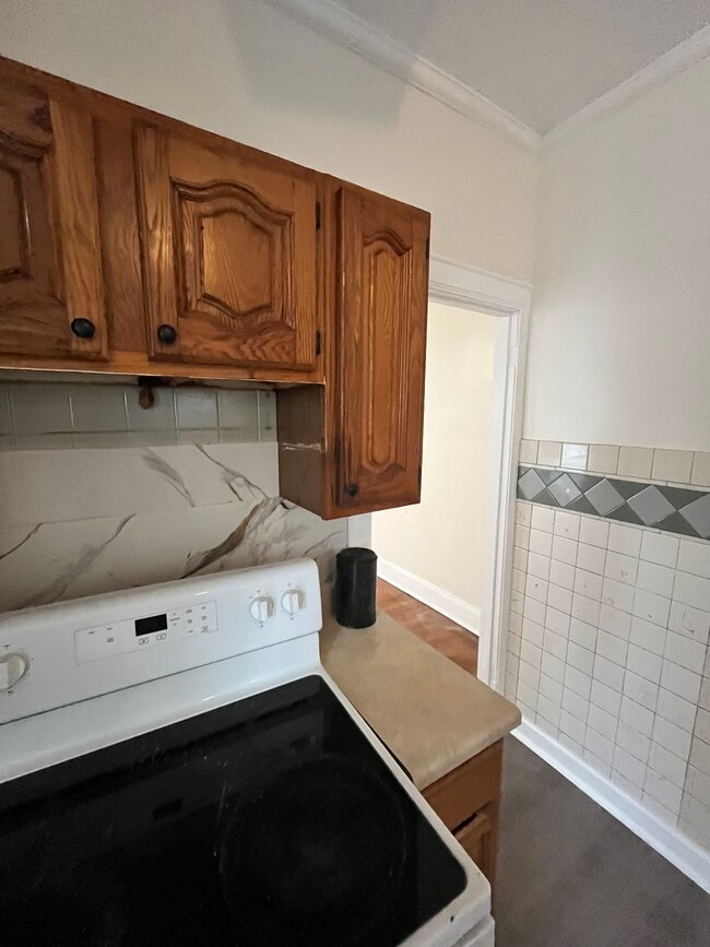 Building Photo - 26 Groton St