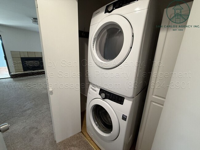 Building Photo - Spacious & Updated Two Bedroom Downtown Monterey Condominium