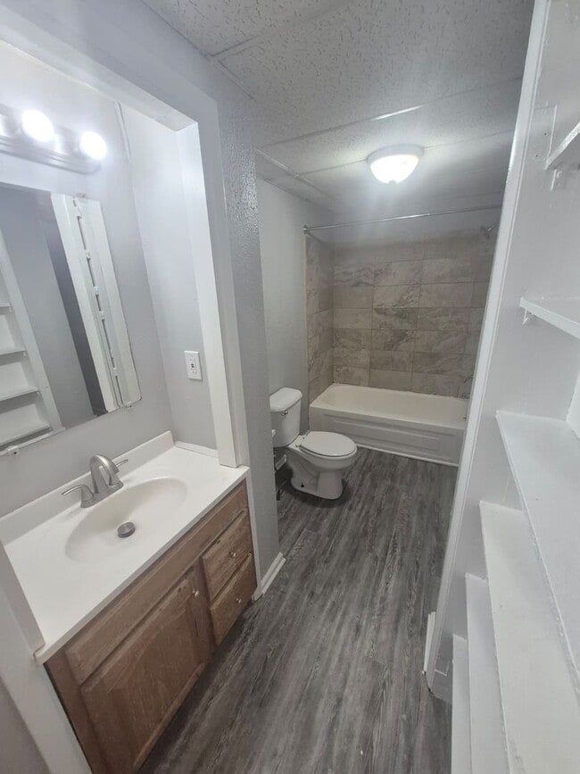 Building Photo - 1512 Kavanaugh St