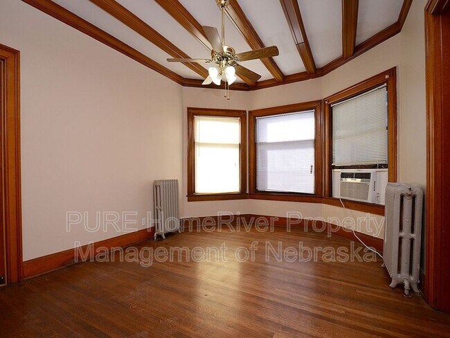Building Photo - 1021 S 30th Ave