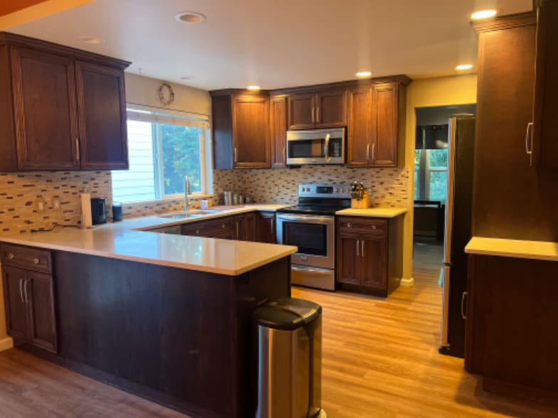 Building Photo - 723 N 8th St