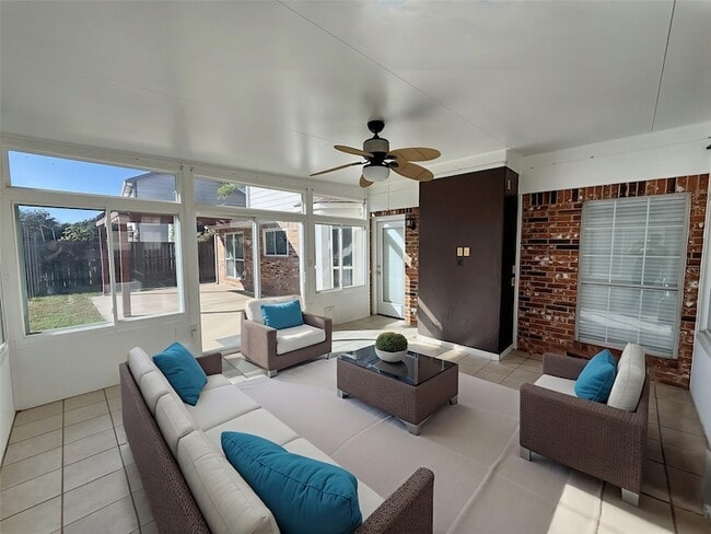 Building Photo - 1713 River Birch Dr