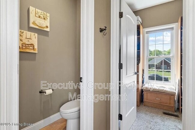 Building Photo - 120 Calumet Loop