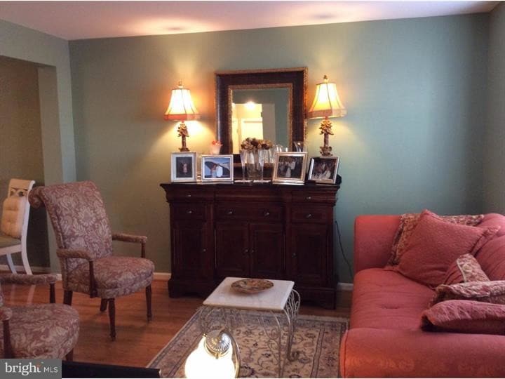 Living Room - 160 Canterbury Ln