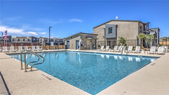 Building Photo - 4989 Fern Mesa Ave