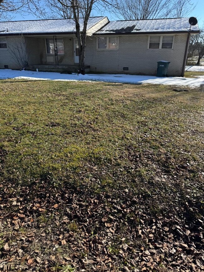 Primary Photo - 420 Sam Houston Dr