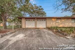 Building Photo - 4703 Darlene Dr