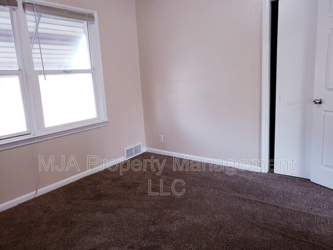 Building Photo - 742 Wasatch St