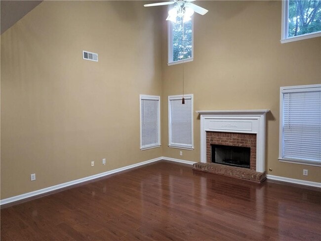 Building Photo - 12990 Meridian Ct