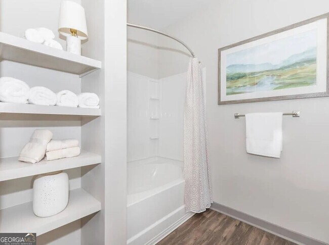 Building Photo - 2080 One White Oak Ln