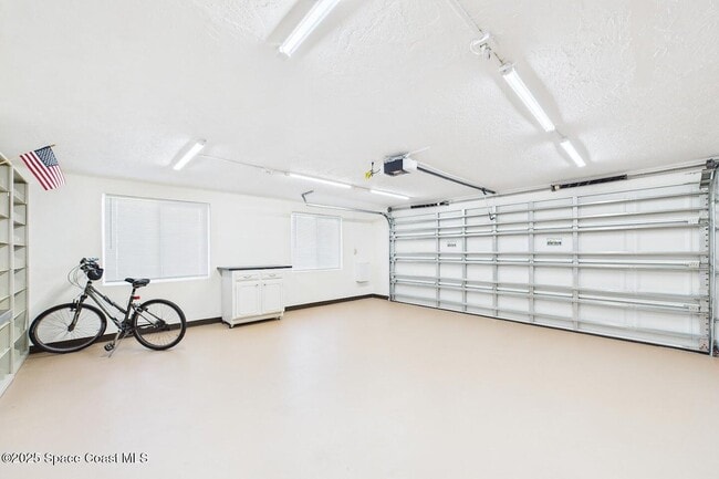 Building Photo - 778 Nassau Rd