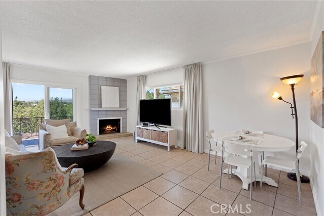 Building Photo - 1349 Shadow Ln