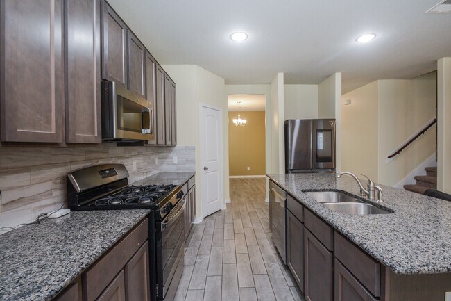 Building Photo - 15127 Monal Trie Dr