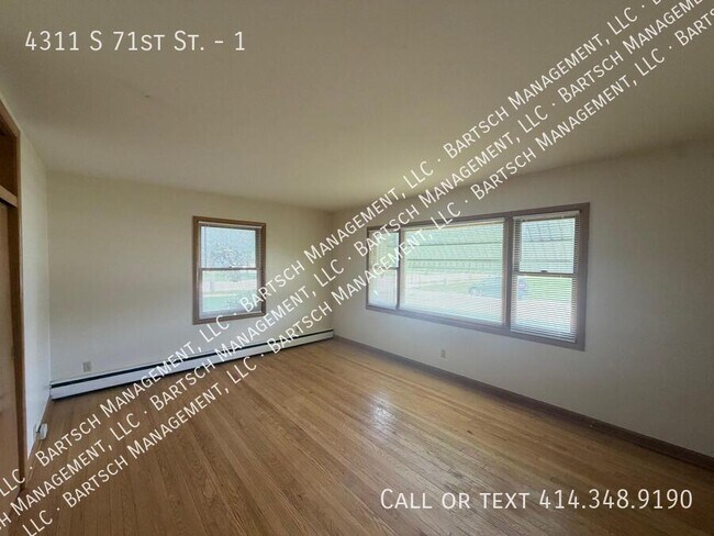 Building Photo - 4311 S 71st St