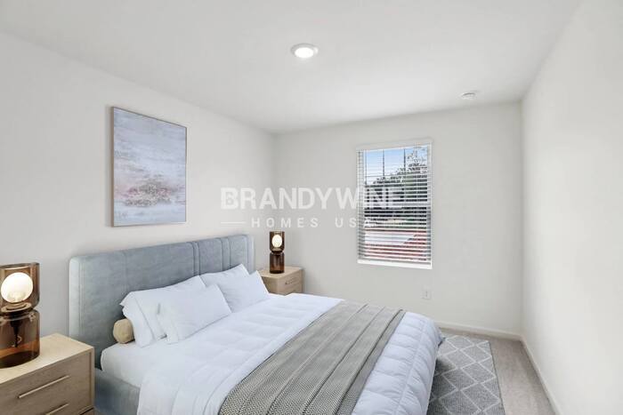 Building Photo - 534 Otway Lp