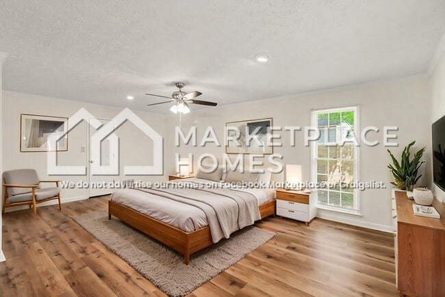 Building Photo - 2699 Foxglove Dr SW