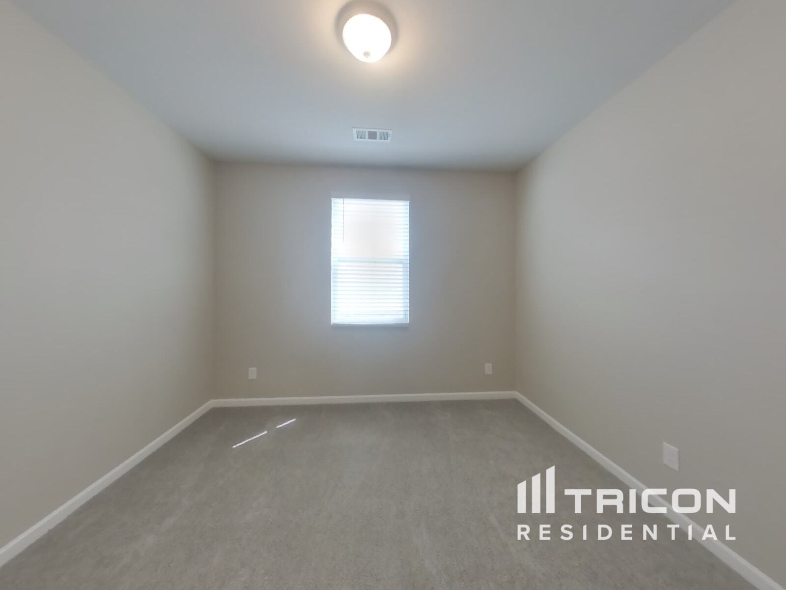 Building Photo - 5351 Owens Ln