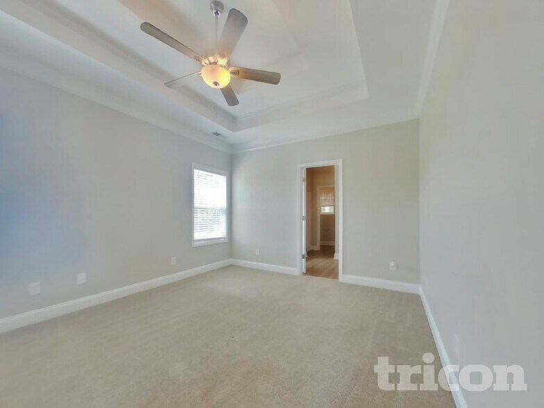 Building Photo - 402 Cranbrooke Dr