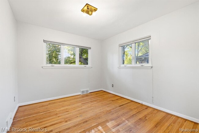 Building Photo - 966 Woodlea St