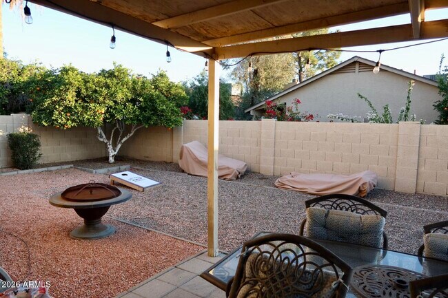 Building Photo - 3113 E Topeka Dr