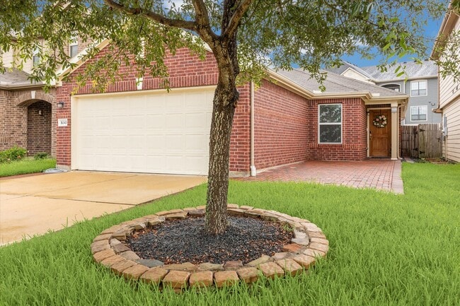 Primary Photo - 16343 Oakside Hollow Ln