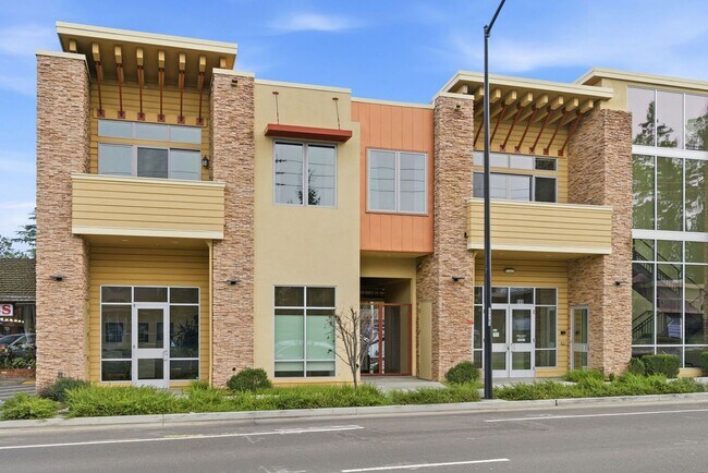 Building Photo - Gorgeous & Modern Los Altos Condo