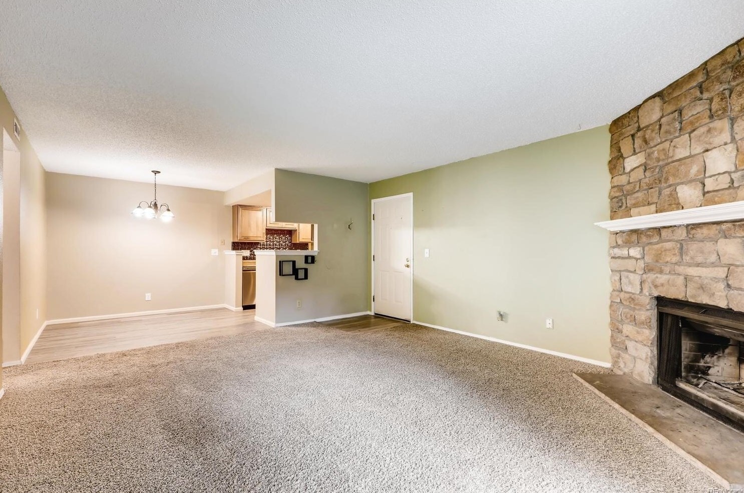 Building Photo - 8225 Fairmount Dr
