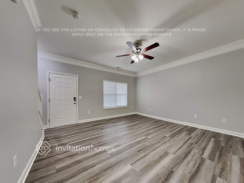 Building Photo - 940 Sundance Dr