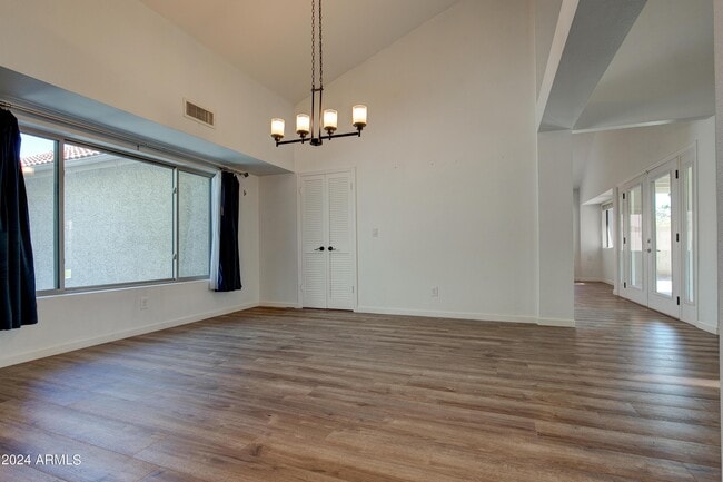 Building Photo - 1945 E Velvet Dr