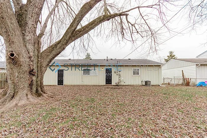 Building Photo - 3704 Erin Dr