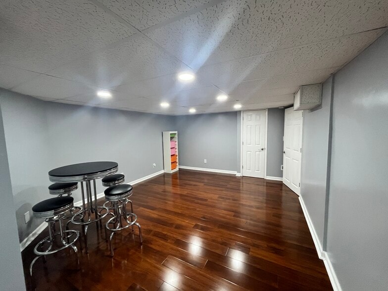 Building Photo - 13260 W Heiden Cir