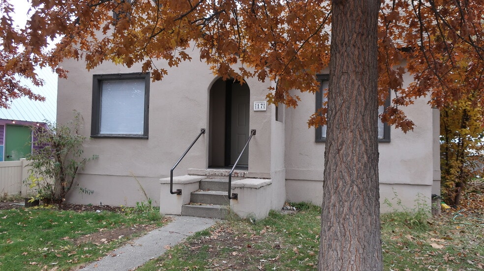 Building Photo - 17 N Buchanan Ave