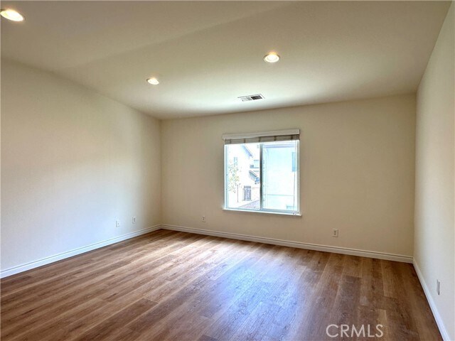 Building Photo - 6542 Gladiola St