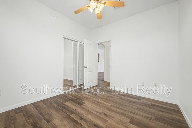 Building Photo - 6900 E Princess Dr