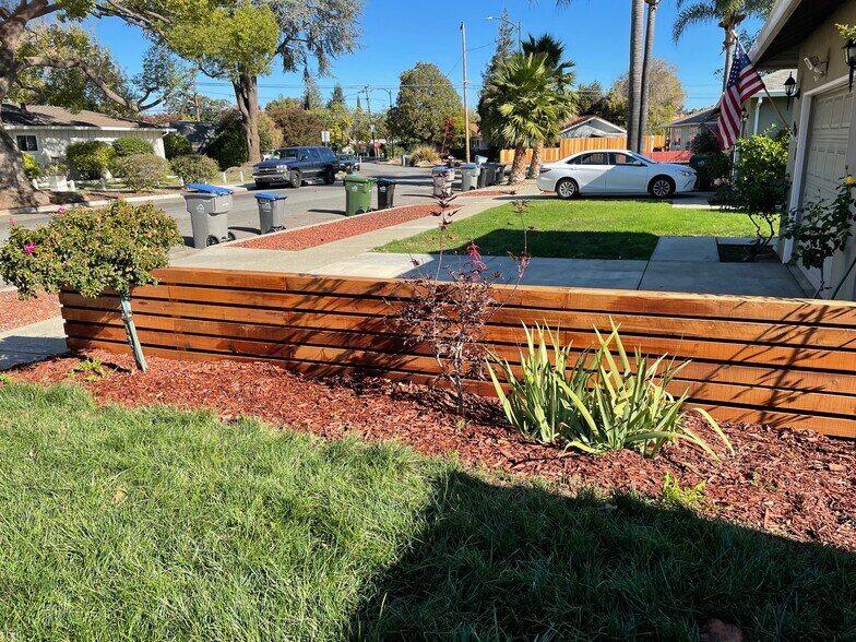 Building Photo - 934 Goodwin Ave