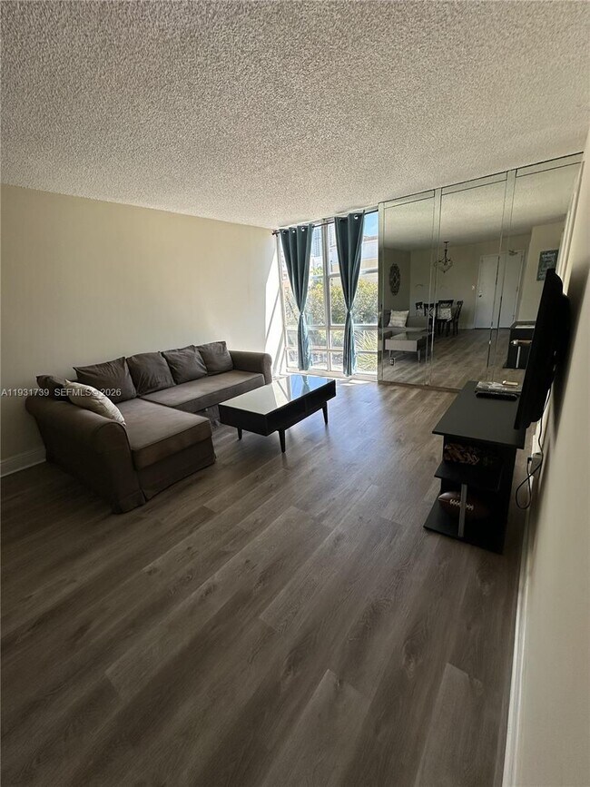 Building Photo - 210 172nd St