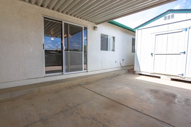 Building Photo - Three Bedroom Prescott Valley Duplex - APPLICATION PENDING