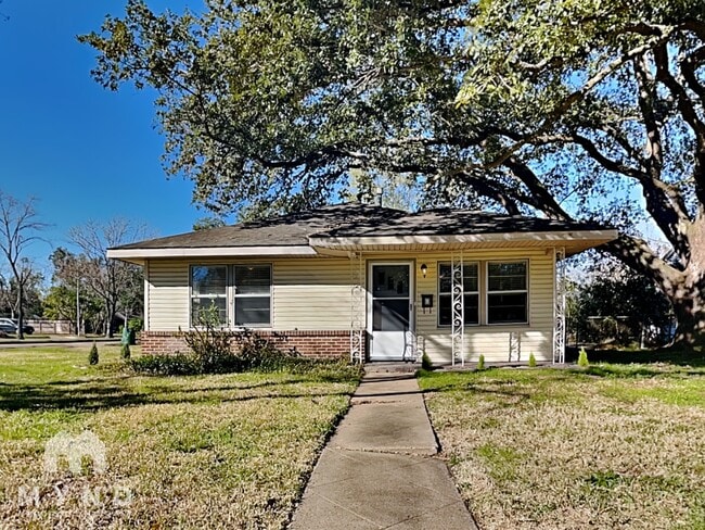 Building Photo - 1 Carlota Ct